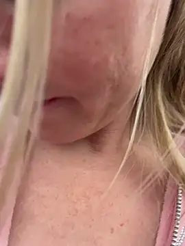 Skyellar live sex cam