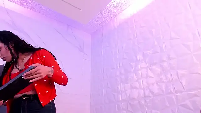 Maia_Park's cam snapshot