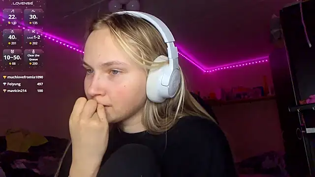 KarinRobertson's cam snapshot