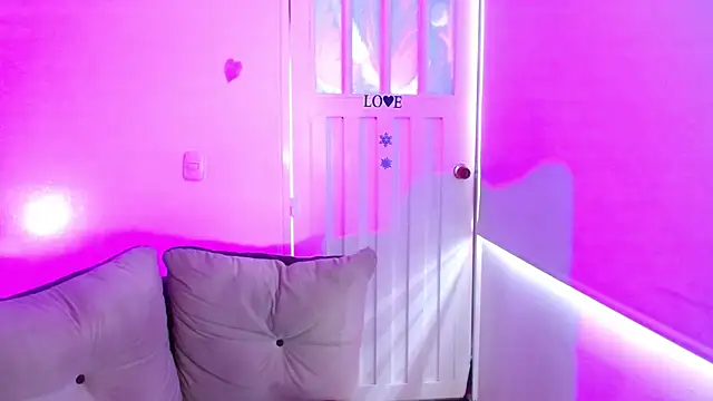 milfrousse live sex cam