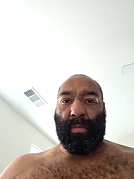 Bearhoney843 live sex cam