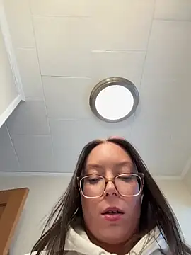 SpaceCowWhore's cam snapshot