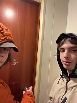 desiredude9 live sex cam