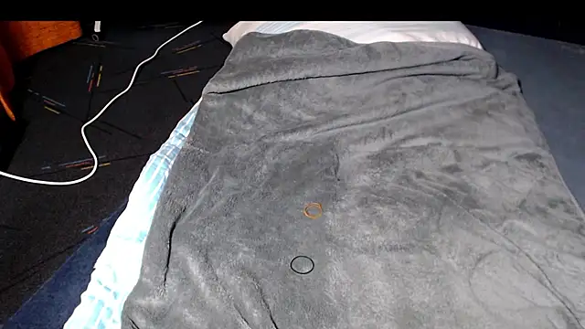 stratos009's cam snapshot