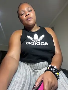 Bootyfulbarbiie's cam snapshot