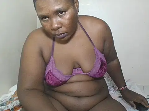 African_Bigjuicyass's cam snapshot