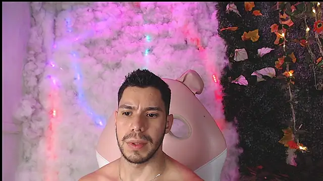 Aaxxxel's cam snapshot