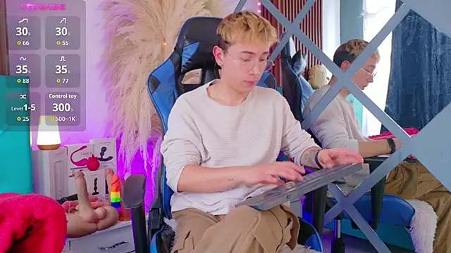 Naughty__Chriss live sex cam