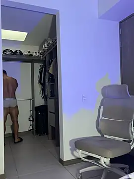 Andrew_Johnnson's cam snapshot