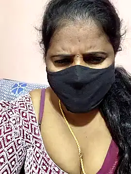 siri_tamiltelugu's cam snapshot