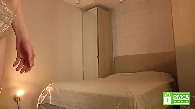 lulu_moonmoon's cam snapshot