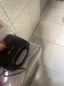 Batgirl7's cam snapshot