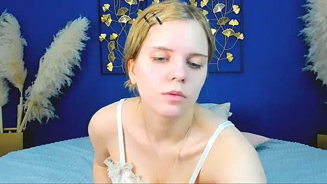 ALZA_AZURE's cam snapshot