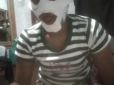 Nora-2003's cam snapshot