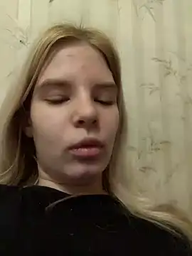 EsterSteele's cam snapshot