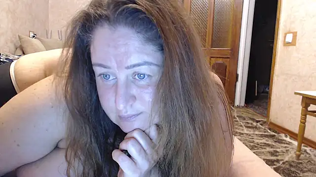 Amy_August's cam snapshot