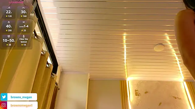 Megan_browns1's cam snapshot