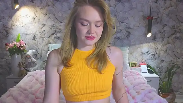 Aurora_Golden1's cam snapshot