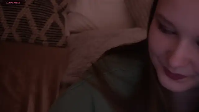 MagicPeachh_'s cam snapshot