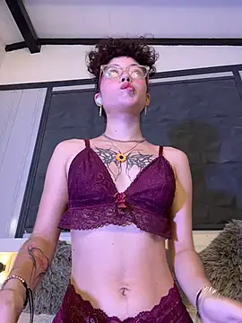 luci_butterfly's cam snapshot