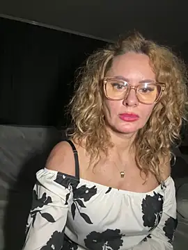 Tania201243's cam snapshot