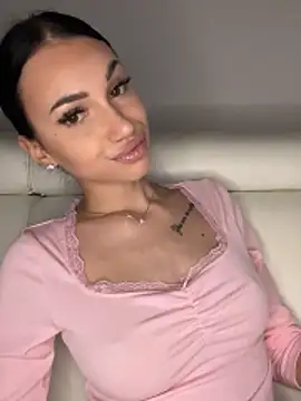 ilariea_girl's cam snapshot