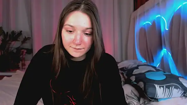 Raven_Crowe's cam snapshot