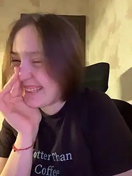 Charming_hamster_'s cam snapshot