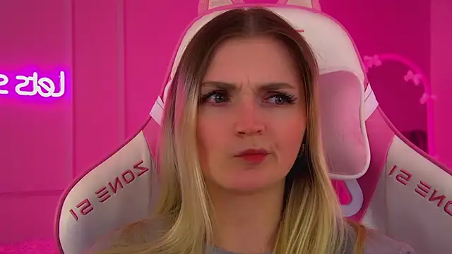 AnnyRaii's cam snapshot