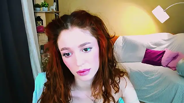 ChristinaConteeree's cam snapshot