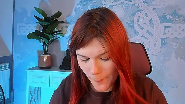 EllieFoxy's cam snapshot