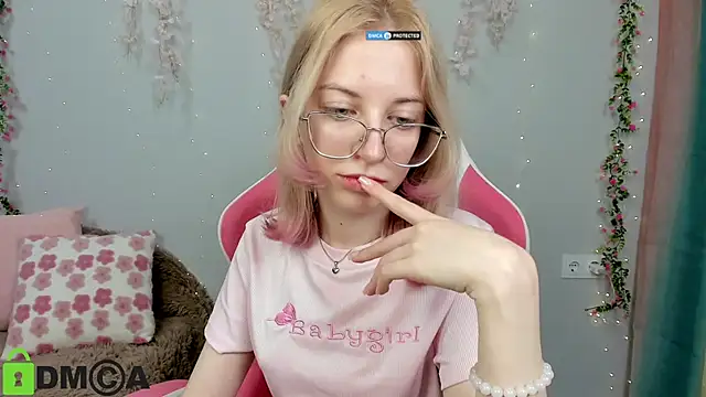 InfernoMia's cam snapshot