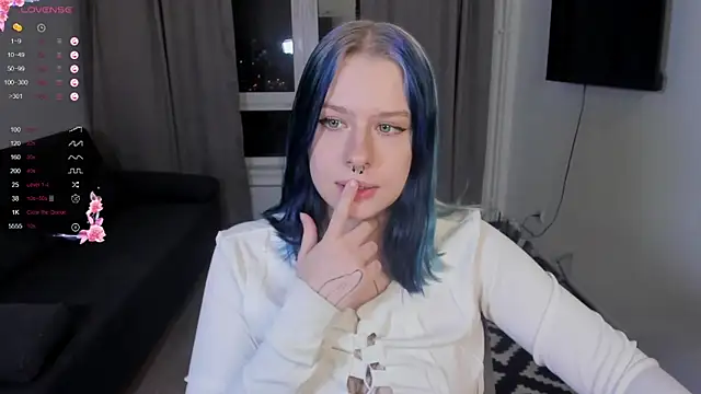 tender_kiitty live sex cam