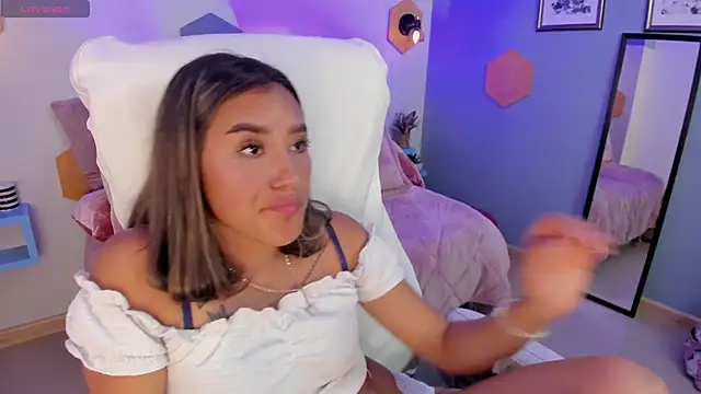 _Sophie__miller's cam snapshot