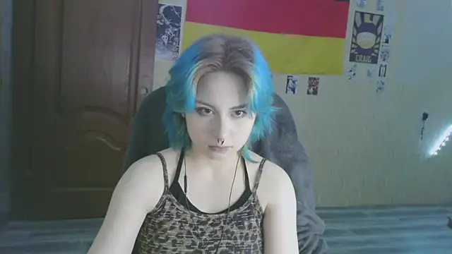 LeisaHopperstad's cam snapshot