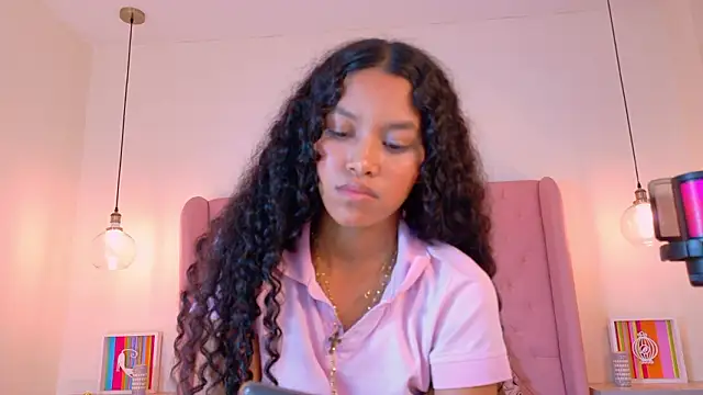 SofiiAngel_'s cam snapshot