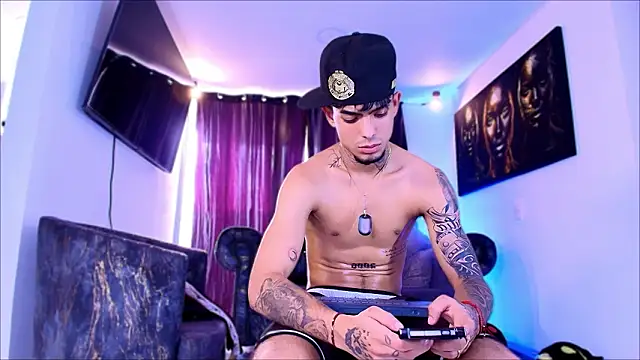 miguel_aguirre_ live sex cam