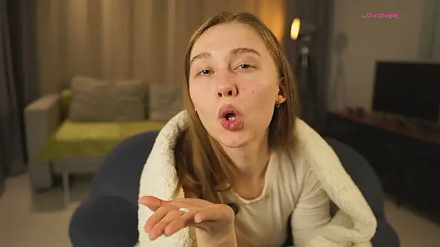 SharaNewbern's cam snapshot