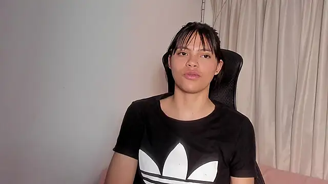 kendall_hernandez's cam snapshot