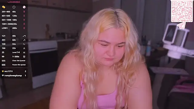 Freakcute_'s cam snapshot