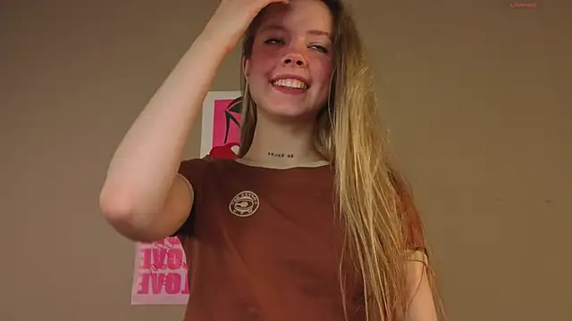 TiffinyMergist live sex cam