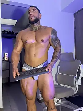 Andrew_Johnnson's cam snapshot