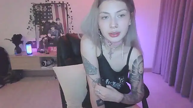 Emily_Flowers_'s cam snapshot