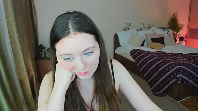 AlluringLookk's cam snapshot