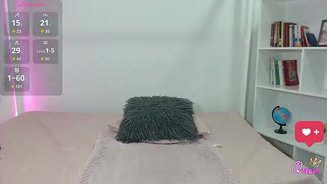 ari_rossee's cam snapshot