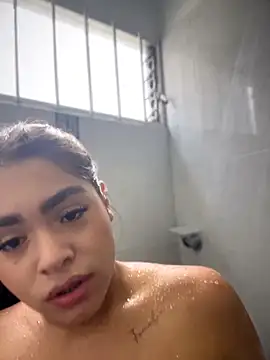 MayaMoanXXX's cam snapshot