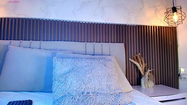 SHANONCLARK live sex cam