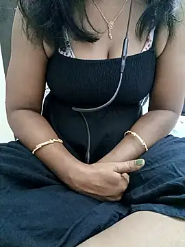 Tamil_Vishalini live sex cam