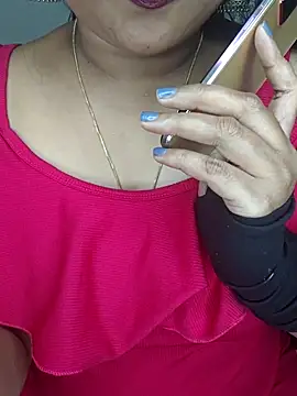 Divya_gowda_143's cam snapshot