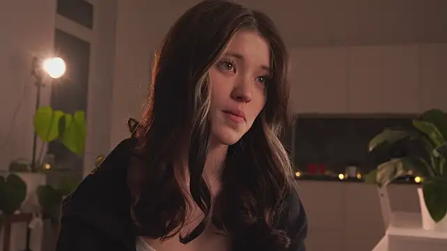 EleniRoeber live sex cam